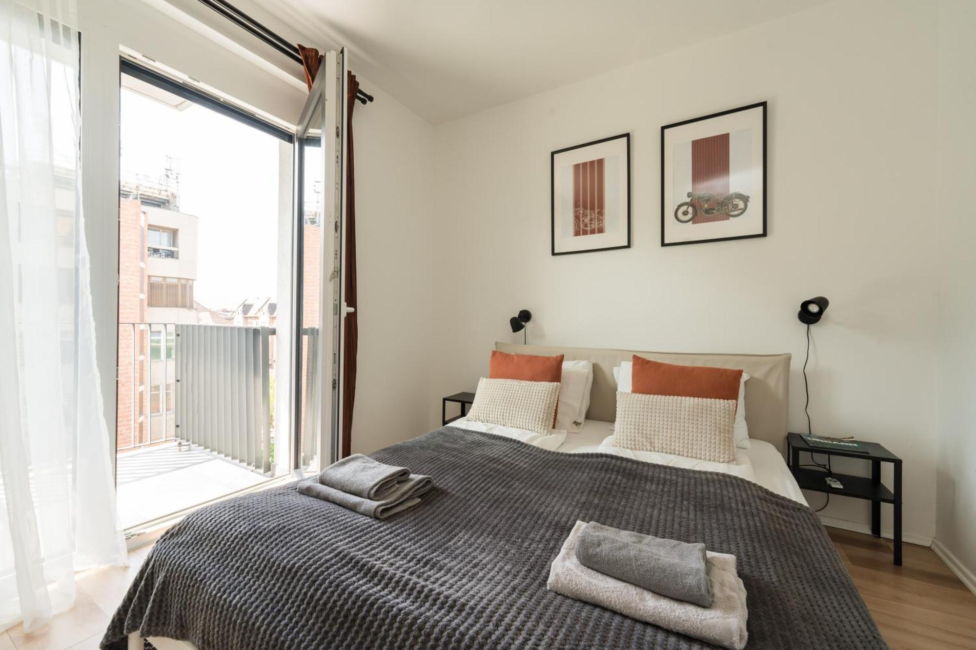 Brand New Modern Apartment-2 Rooms-Balcony-Garage Budapest Bagian luar foto
