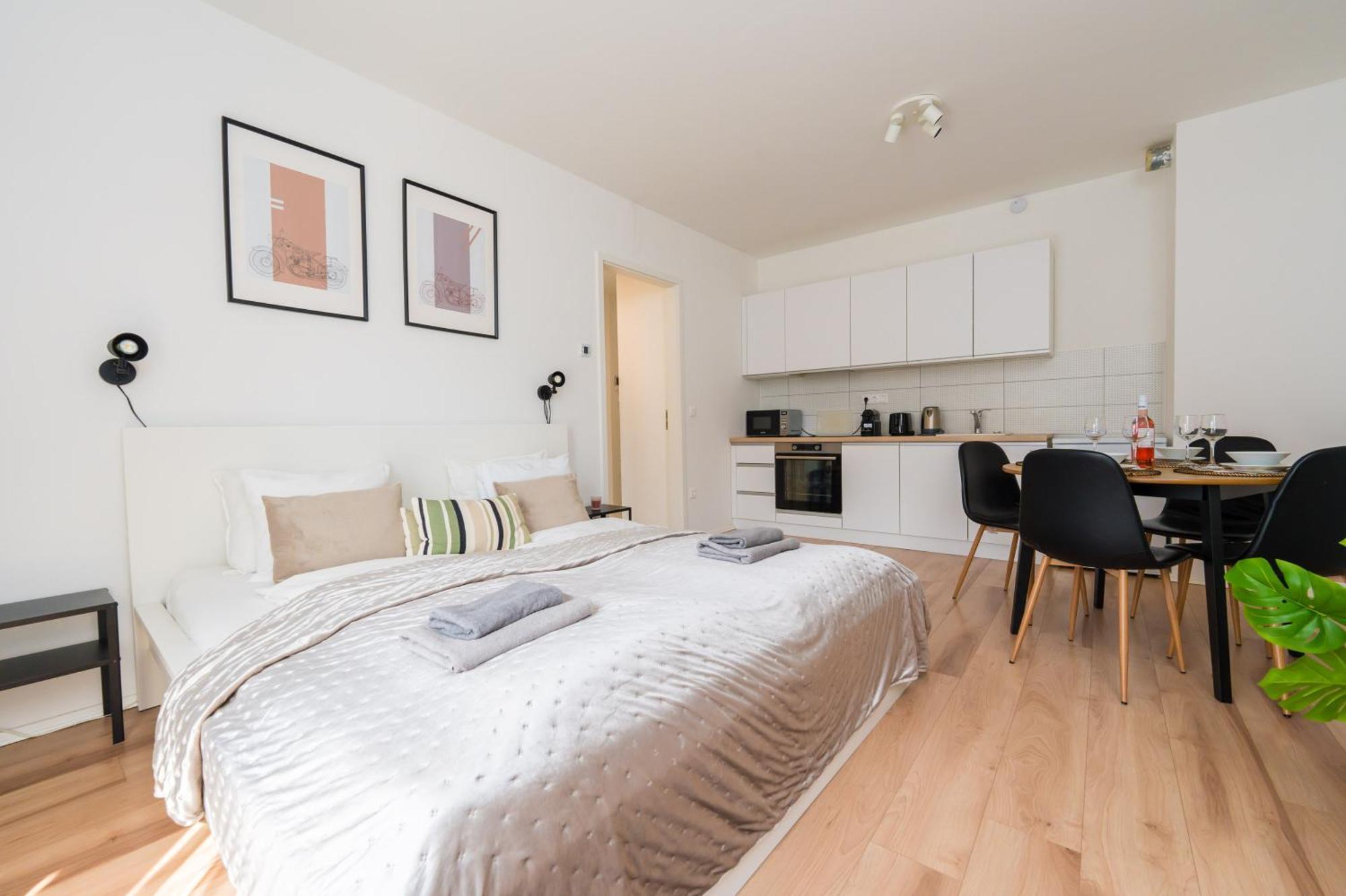 Brand New Modern Apartment-2 Rooms-Balcony-Garage Budapest Bagian luar foto